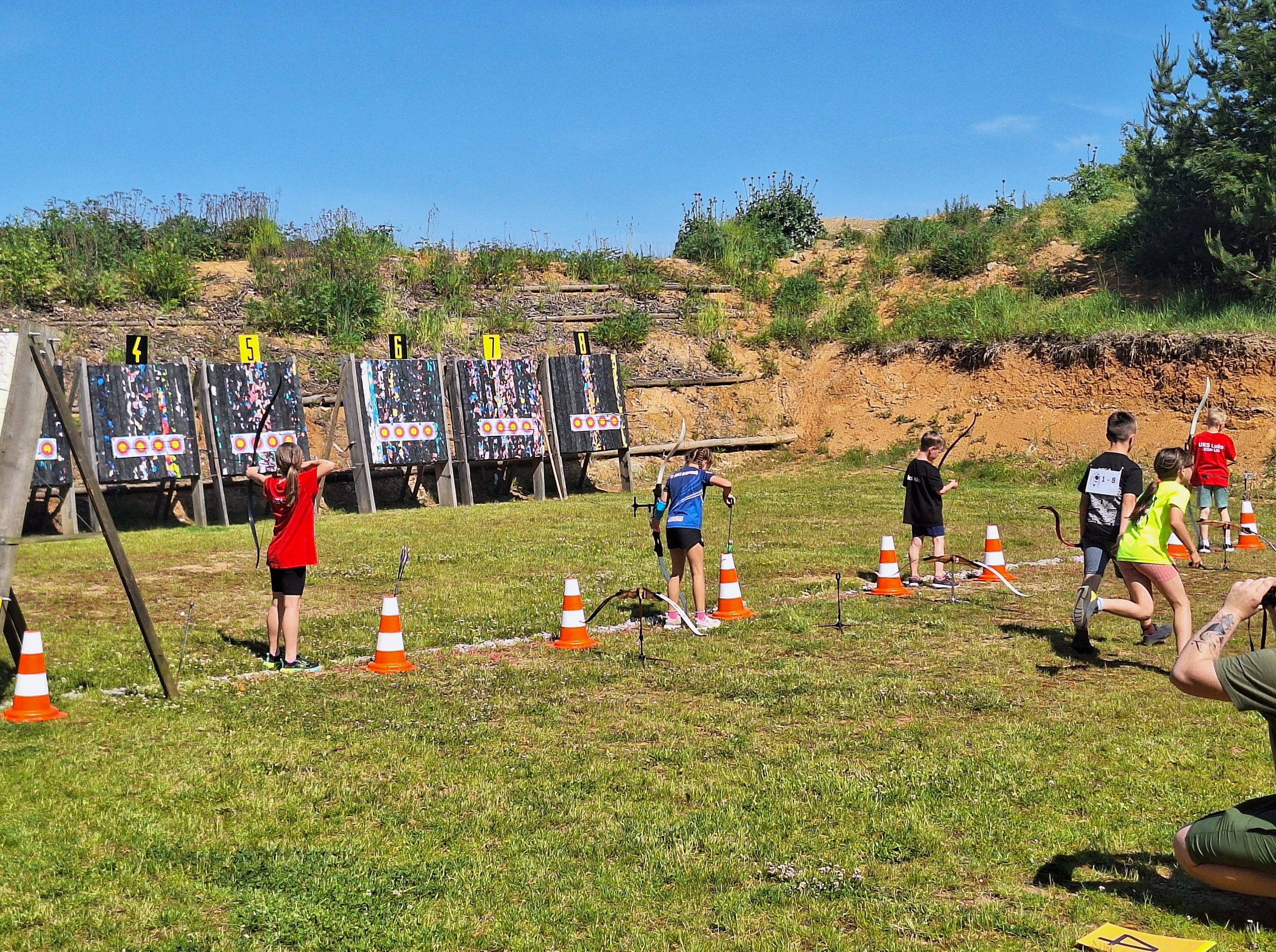 biegi-U10-run-archery Start dzieci w Druztovej