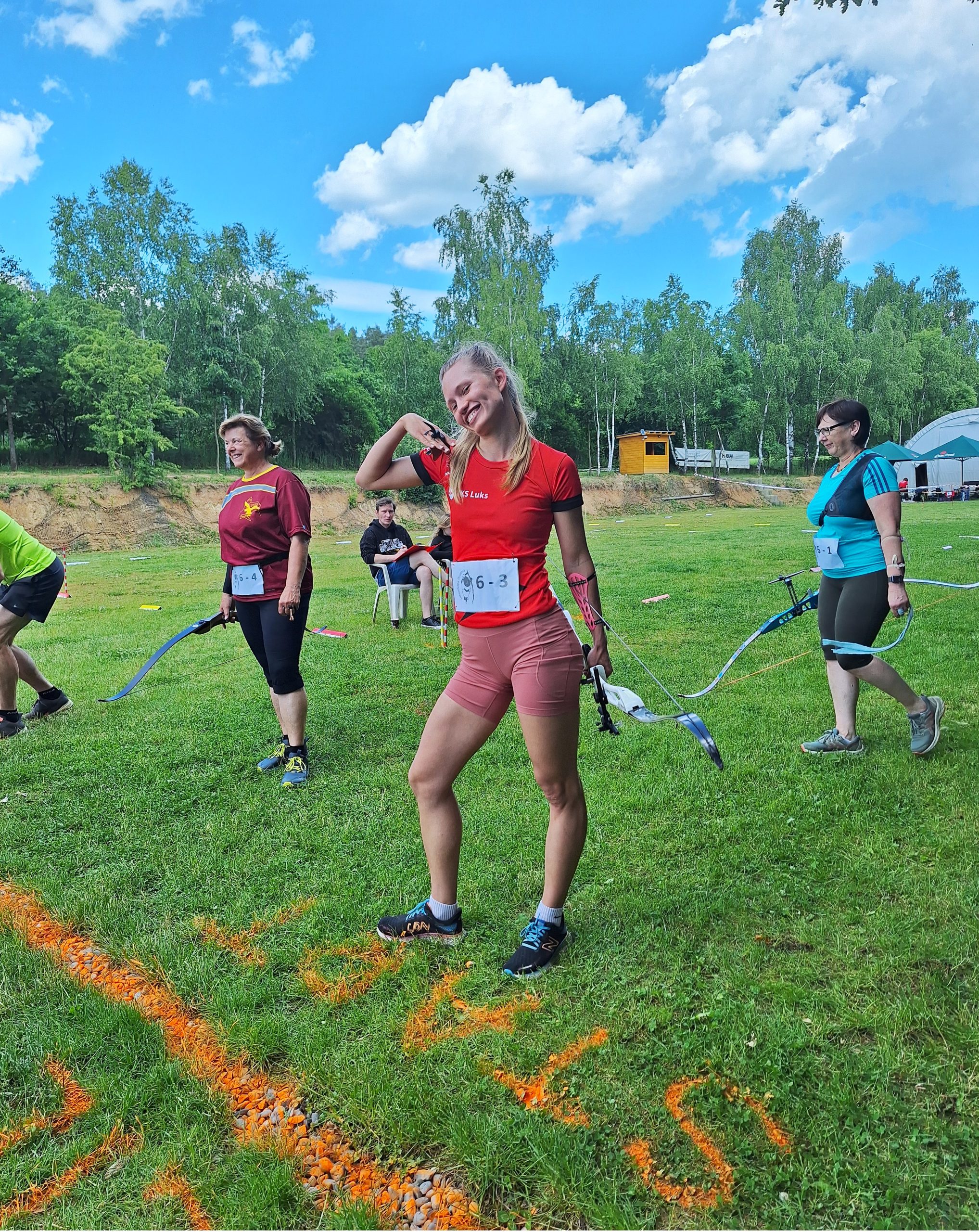 AlicjaRajewska-run-archery Alicja Rajewska przed startem biegu